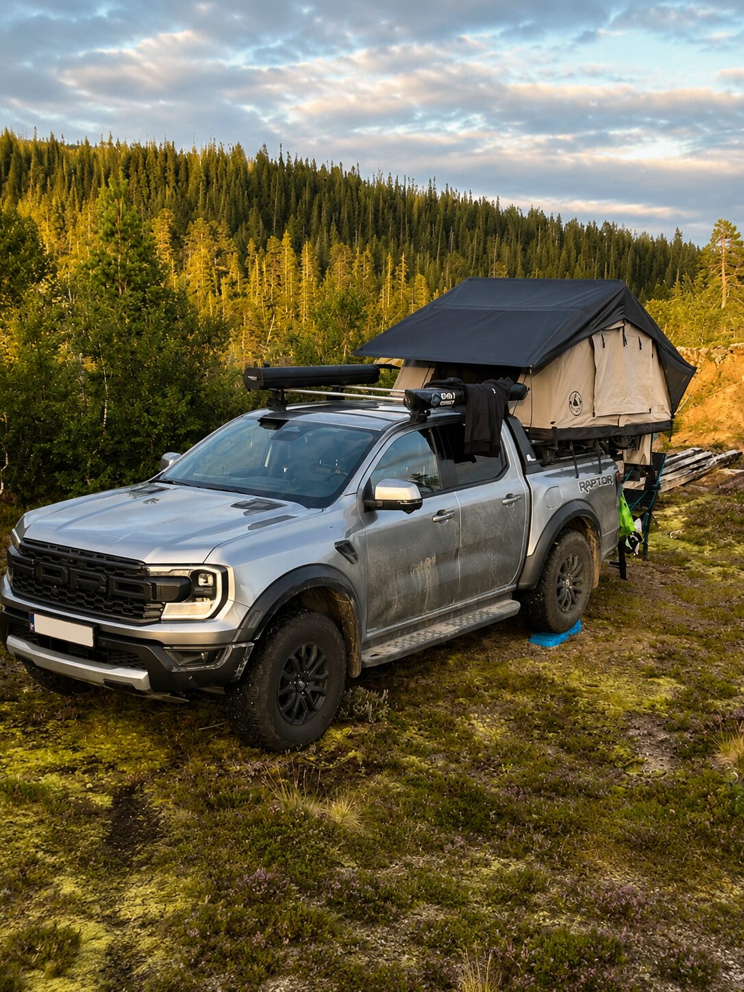 Koala Creek daktent op Ford Ranger