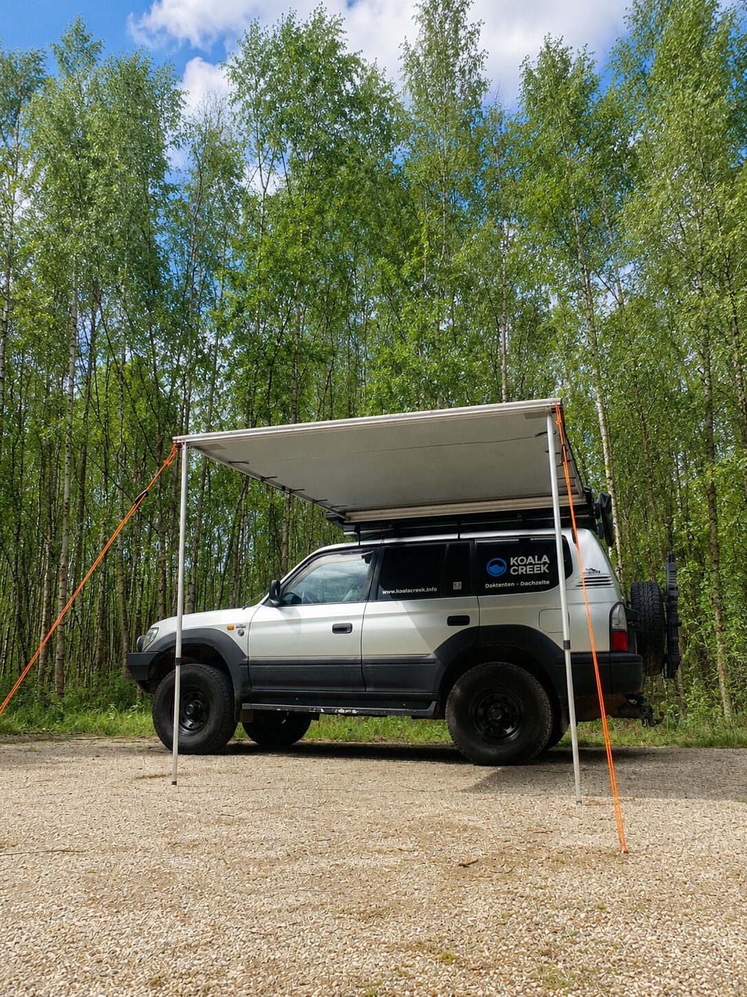 Koala Creek Explorer luifel zijkant auto